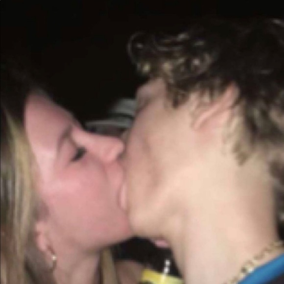 Meet your Posher, Alex - Picture 1 of 1